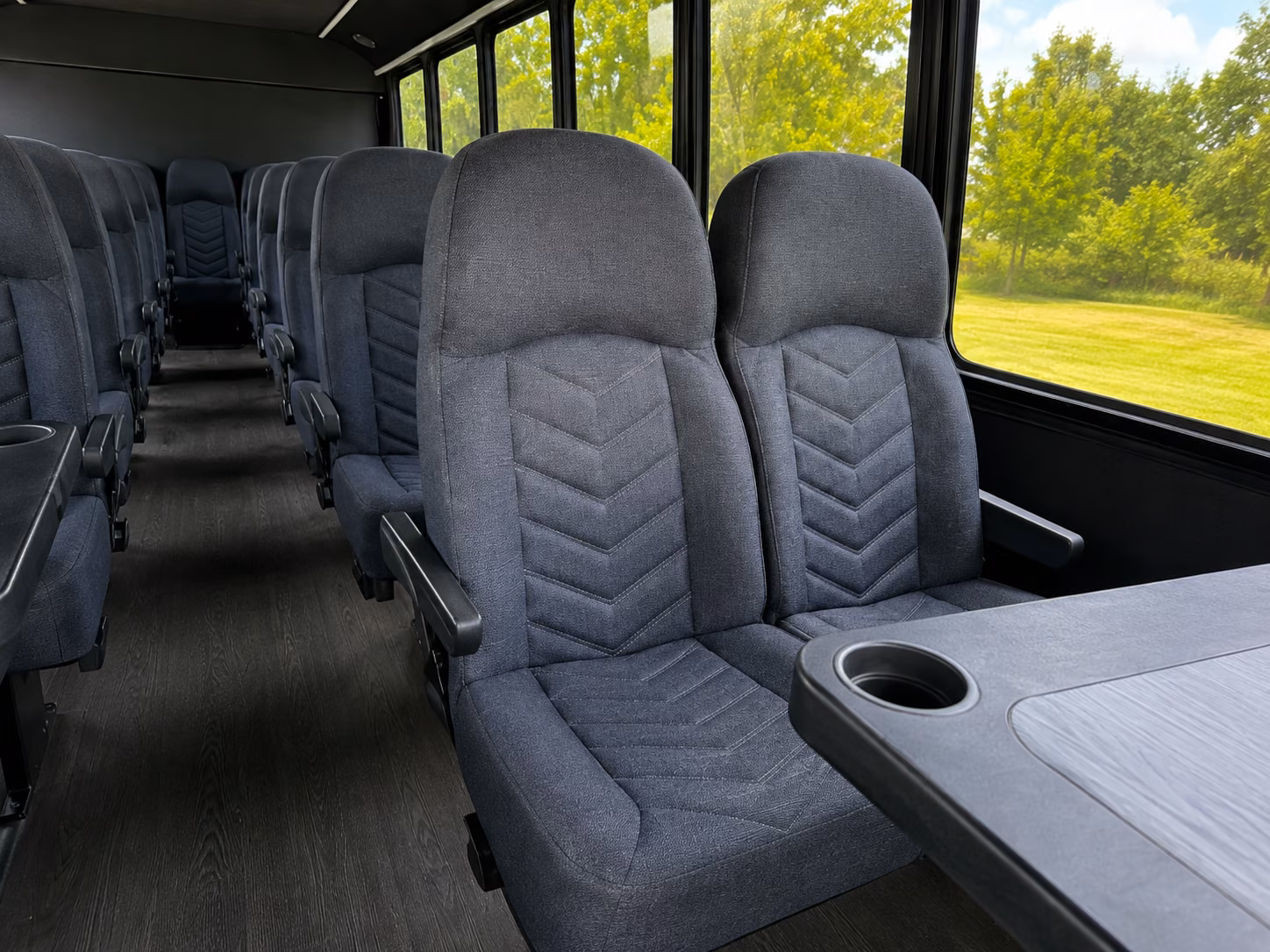fan buses to globe life field for texas rangers games