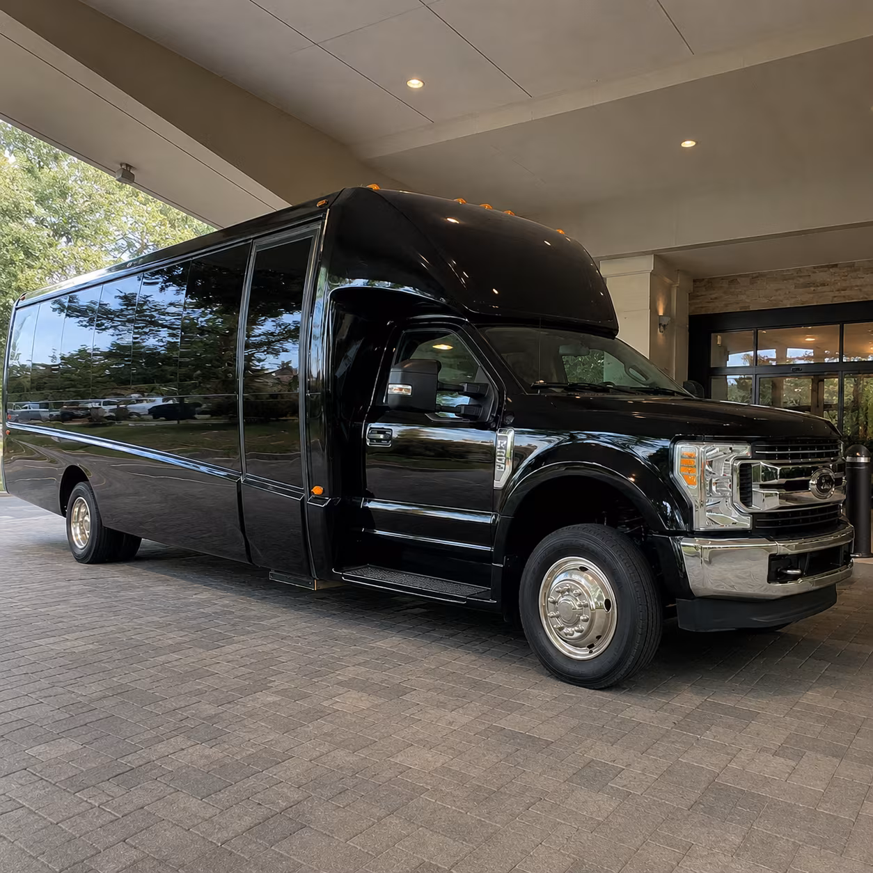 minibus rentals for smaller mckinney prom groups