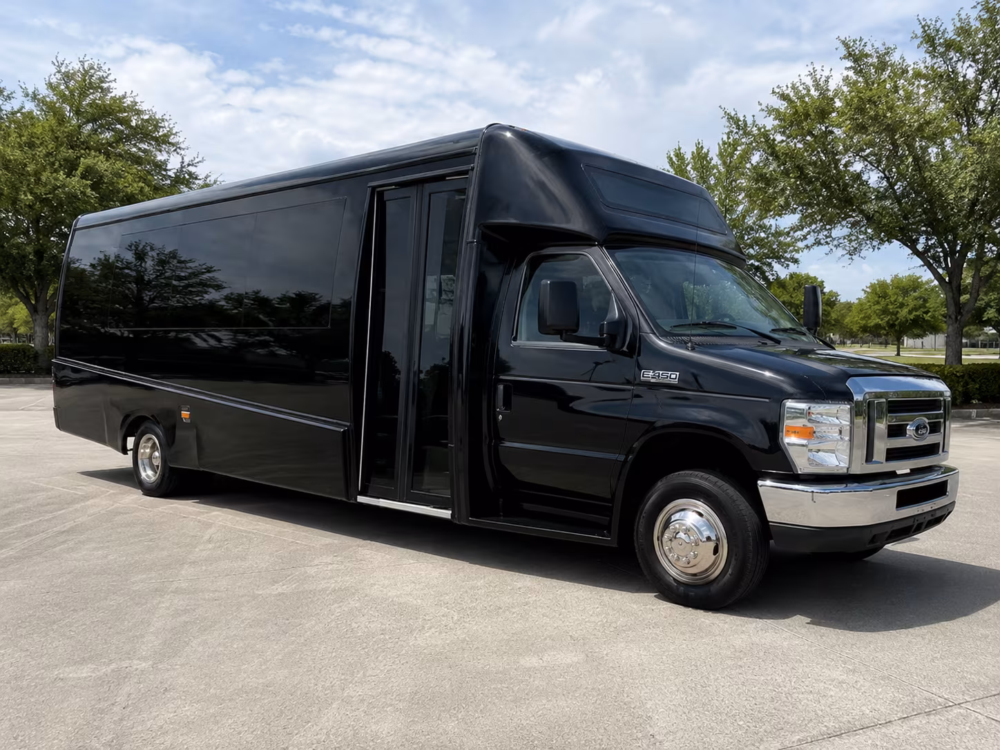 rent a bus in mckinney for prom dinner before the dance