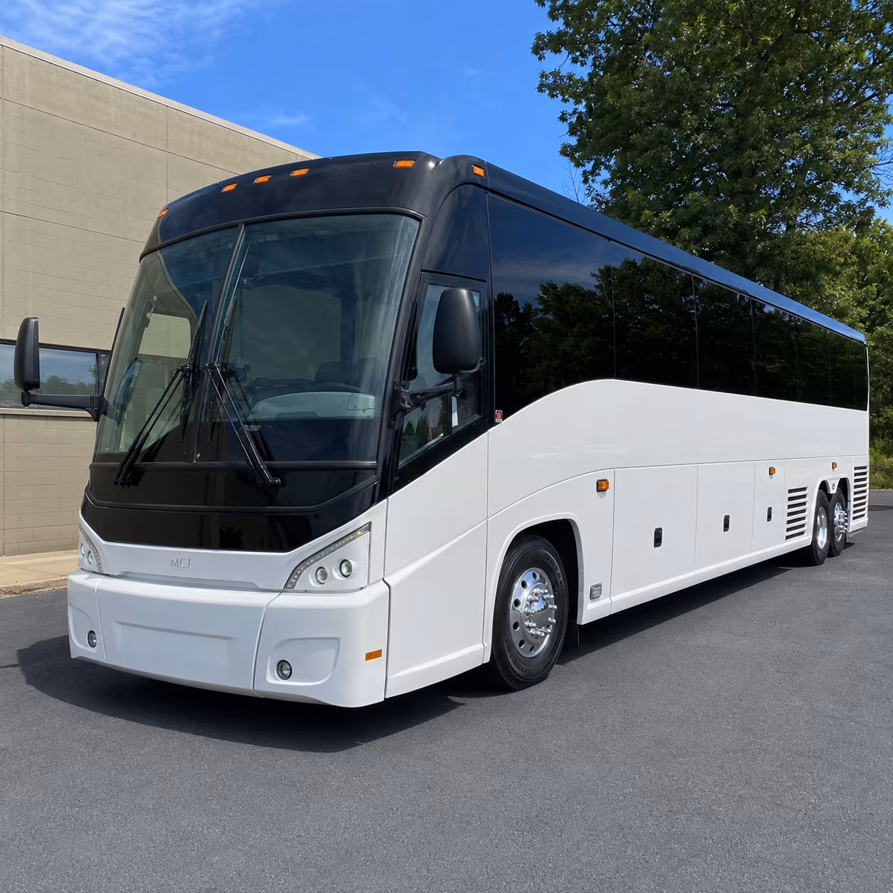 shuttle buses for mckinney corporate events and off site team gatherings